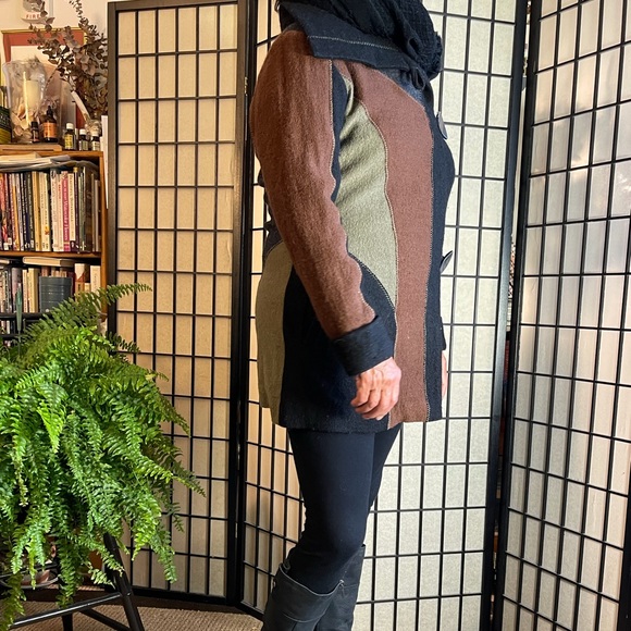 Carson Jacket - Picture 2 of 12